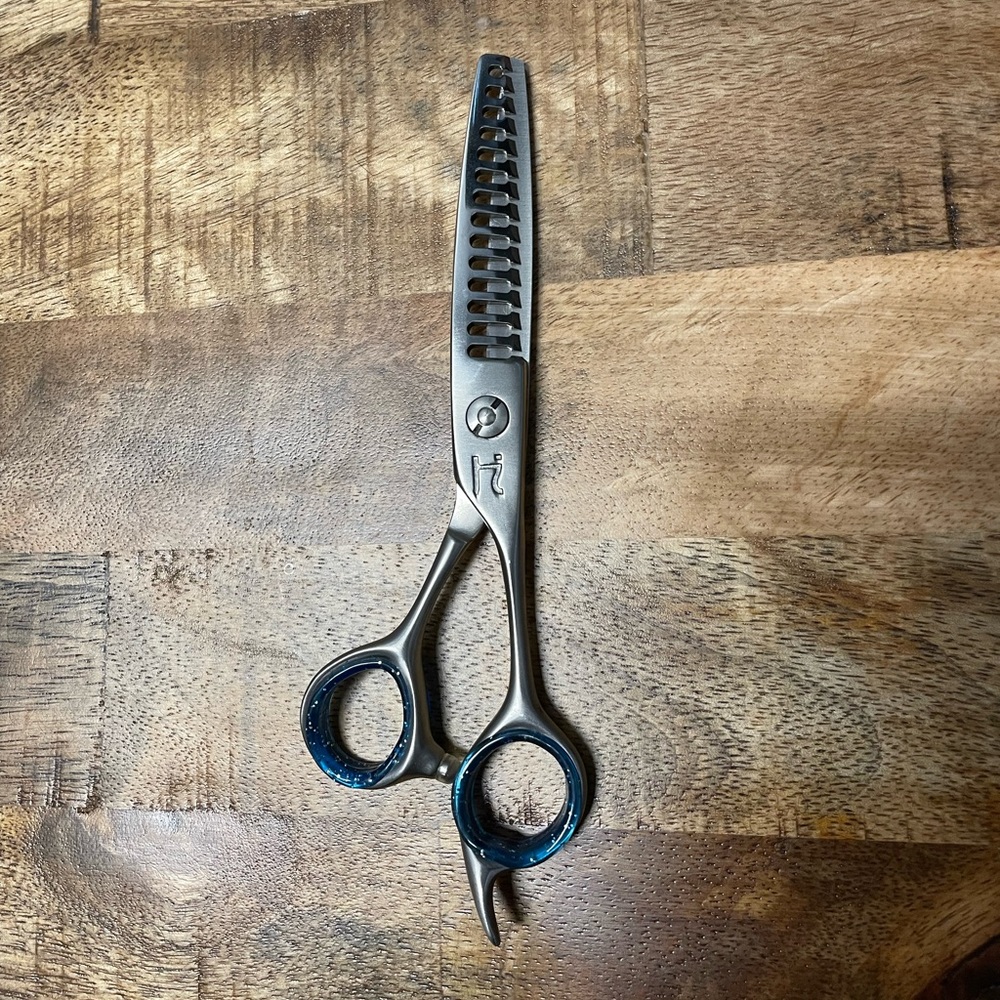 Hanzo Mamba texturizing 6.0 shears, right handed, VT1.
